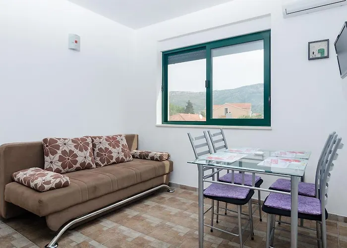 Apartment Leo *